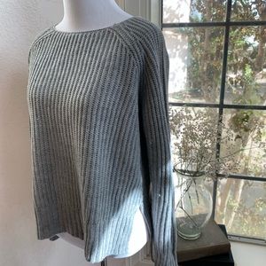 Rue21 gray knit long sleeve sweater